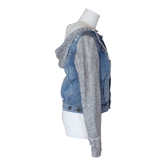 Free People Hooded Denim Jacket 100% Cotton Distressed Removable Hood Size M - Picture 3 of 9